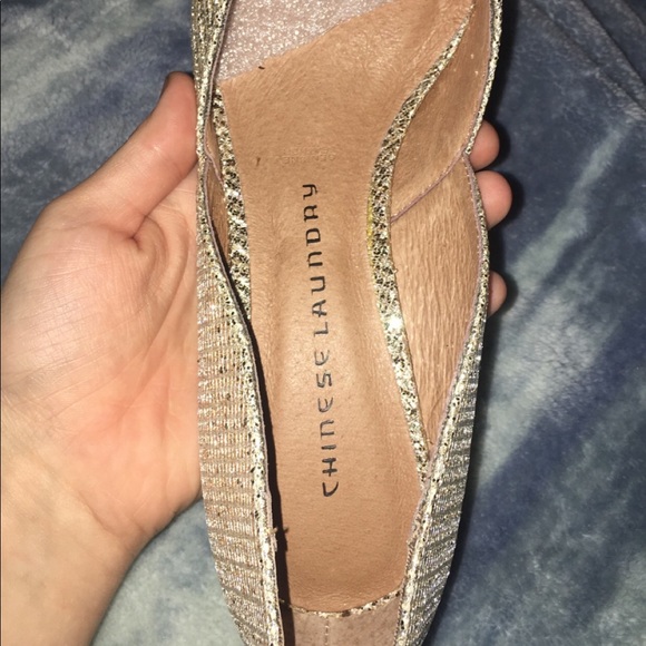 Chinese laundry champagne stilettos - Picture 2 of 4
